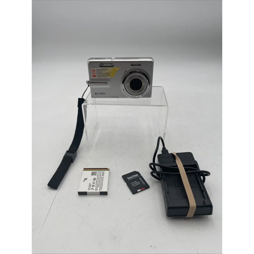 Kodak EasyShare M893 IS 8.1MP Digital Camera+New Battery+Charger+SD Card-TESTED